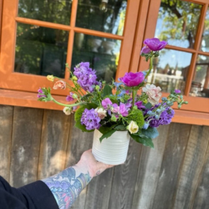 Floral arrangement class